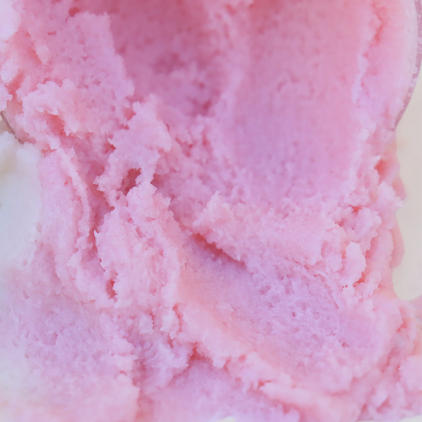 Velvet Pear Creamy Exfoliating Body Scrub